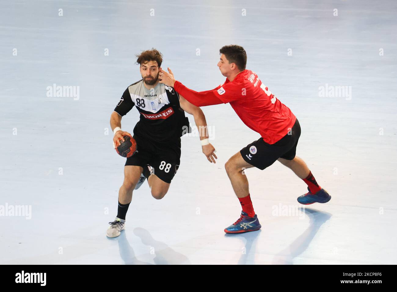 Highlights of the Greek Professional Handball Premier A1 AC PAOK v Bianco Monte Drama 37-19 at Mikra Sports Court in Thessaloniki, Greece on October 2, 2021 (Photo by Nicolas Economou/NurPhoto) Foto Stock