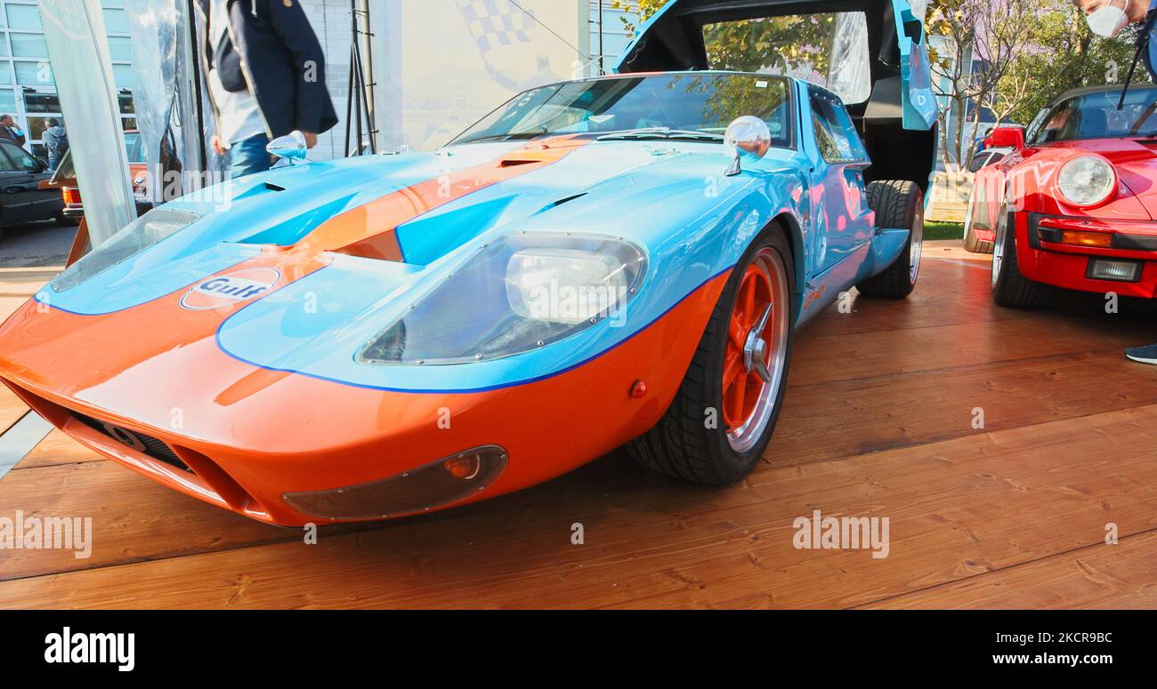 Auto e Moto d’epoca a Padova, Italia, il 22 ottobre 2021. Auto e Moto d’epoca a Padova è il più grande mercato di auto e ricambi d’epoca in Europa, ed è stato per anni il più grande evento internazionale per gli appassionati di automobilismo e per gli appassionati della più ampia cultura legata al settore automobilistico. (Foto di Manuel Romano/NurPhoto) Foto Stock