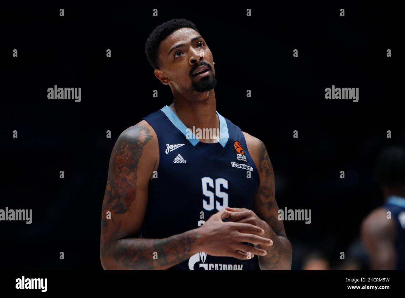 Jordan Topolino di Zenit guarda durante la partita di pallacanestro dell'Eurolega tra Zenit San Pietroburgo e il Real Madrid il 27 ottobre 2021 al Palazzo dello Sport di Yubileyny a San Pietroburgo, Russia. (Foto di Mike Kireev/NurPhoto) Foto Stock