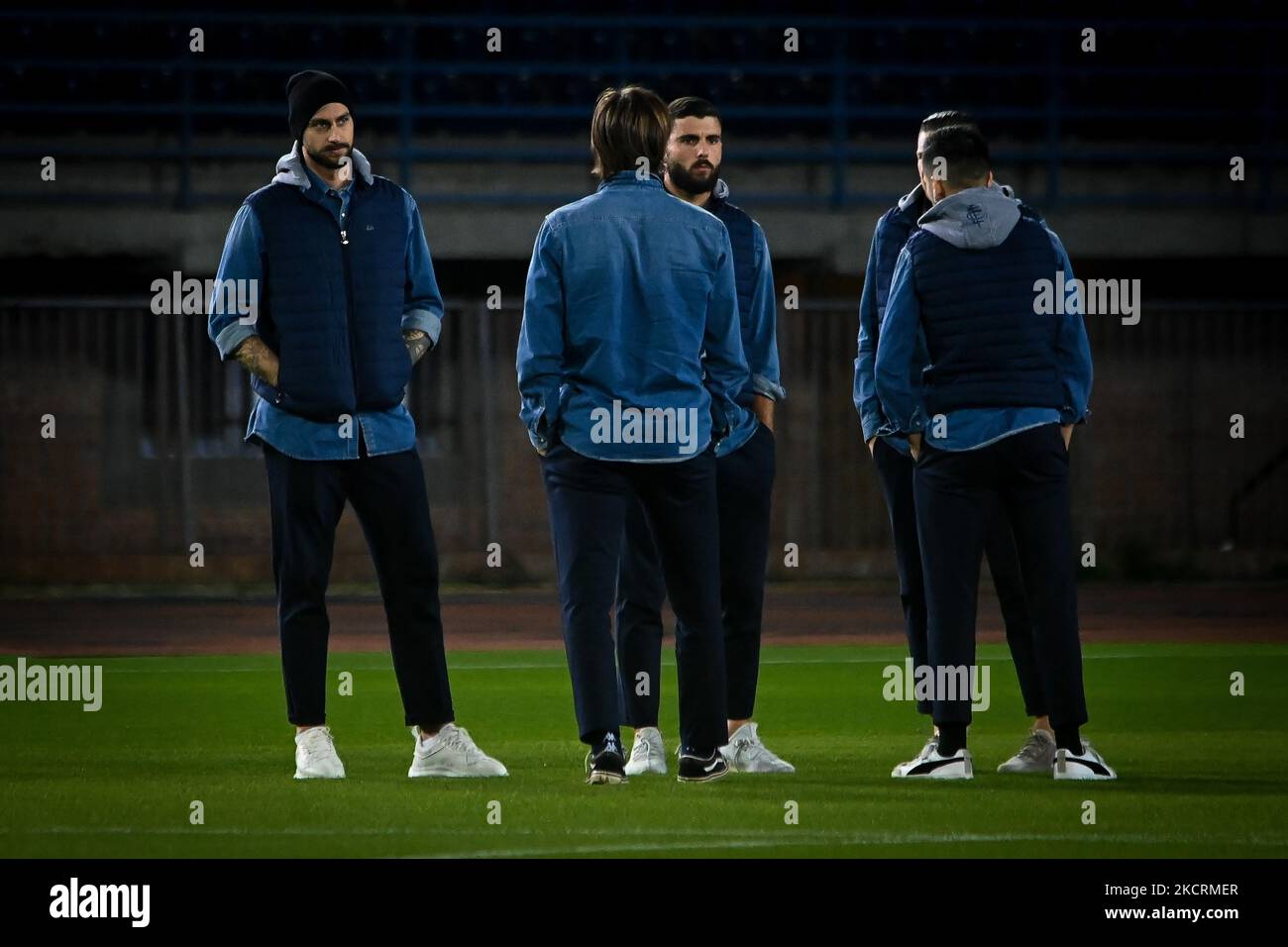 Warm up Empoli durante la serie di calcio italiana Una partita Empoli FC vs Inter - FC Internazionale il 27 ottobre 2021 allo stadio Carlo Castellani di Empoli (Photo by Valentina Giannettoni/LiveMedia/NurPhoto) Foto Stock