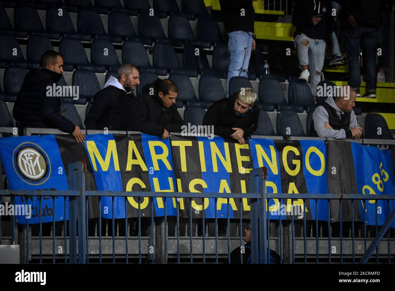 Tifosi Inter durante la serie di calcio italiana A match Empoli FC vs Inter - FC Internazionale il 27 ottobre 2021 allo stadio Carlo Castellani di Empoli (Photo by Valentina Giannettoni/LiveMedia/NurPhoto) Foto Stock