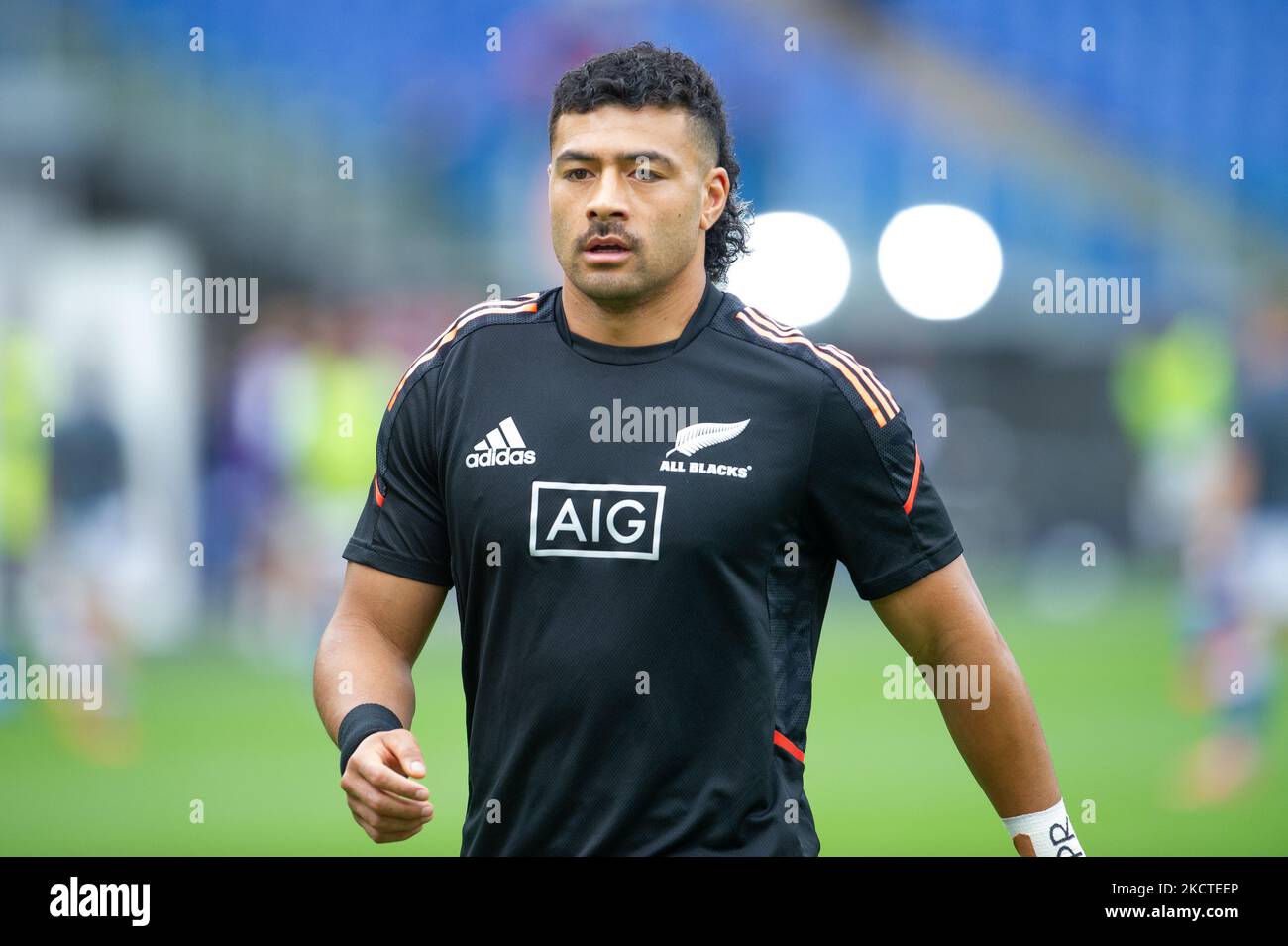 Richie Mo’unga durante il warm up prima del 2021° incontro della Rugby Autumn Nations Series tra Italia e tutti i neri/Nuova Zelanda allo Stadio Olimpico (Stadio Olimpico) di Roma, il 6 novembre 2021. (Foto di Lorenzo di Cola/NurPhoto) Foto Stock