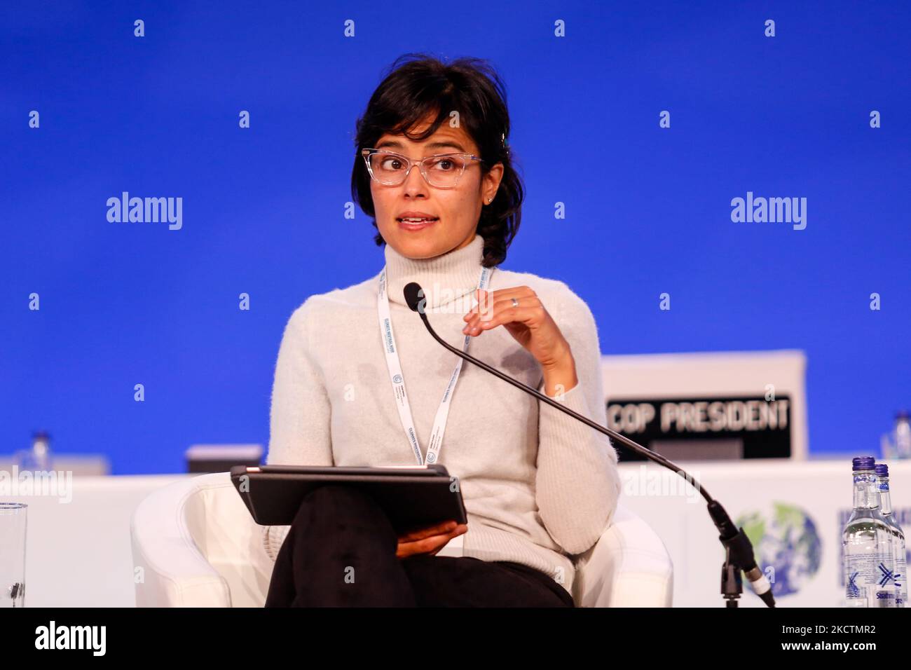 Ana Lucia Villela, membro del consiglio di amministrazione di Itau Unibanco e presidente dell'Alana Institute parlano durante l'evento di alto livello Global Climate Action: Racing to a Better World in Plenary Cairn Gorm in the COP26 venue - Scottish Event Campus durante il dodicesimo giorno della COP26 ONU Climate Change Conference, tenuta dall'UNFCCC a Glasgow, Scozia il 11 novembre 2021. Il COP26, che si terrà dal 31 ottobre al 12 novembre a Glasgow, è la conferenza sul clima più significativa dal vertice di Parigi del 2015, poiché si prevede che le nazioni stabilirebbero nuovi obiettivi per le emissioni di gas serra al fine di rallentare il riscaldamento globale, nonché firmi Foto Stock