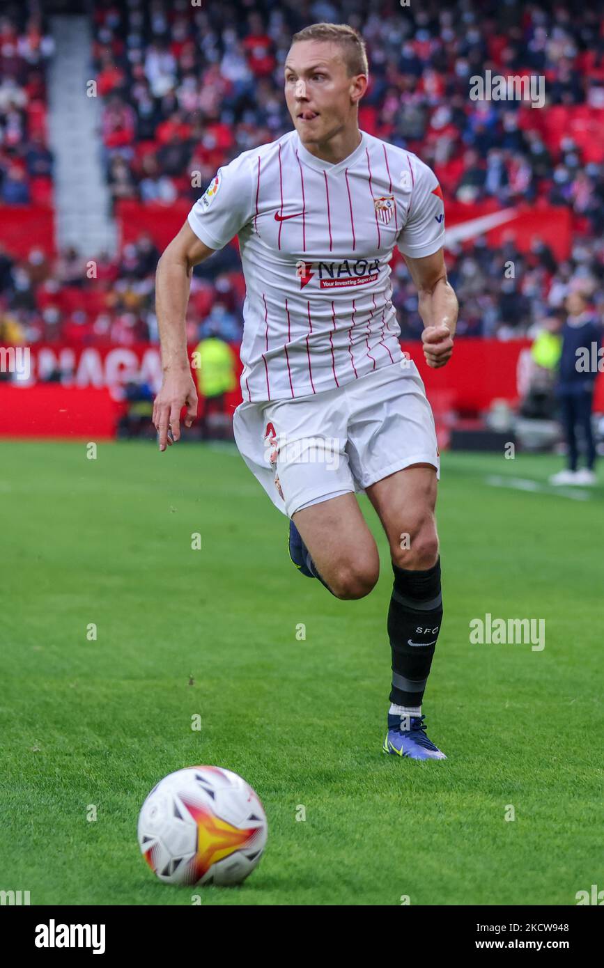 Agustisson di Siviglia CF durante la partita la Liga Santader tra Siviglia CF e Deportivo Alaves a Ramon Sanchez Pizjuan a Siviglia, Spagna, il 20 novembre 2021. (Foto di Jose Luis Contreras/DAX Images/NurPhoto) Foto Stock