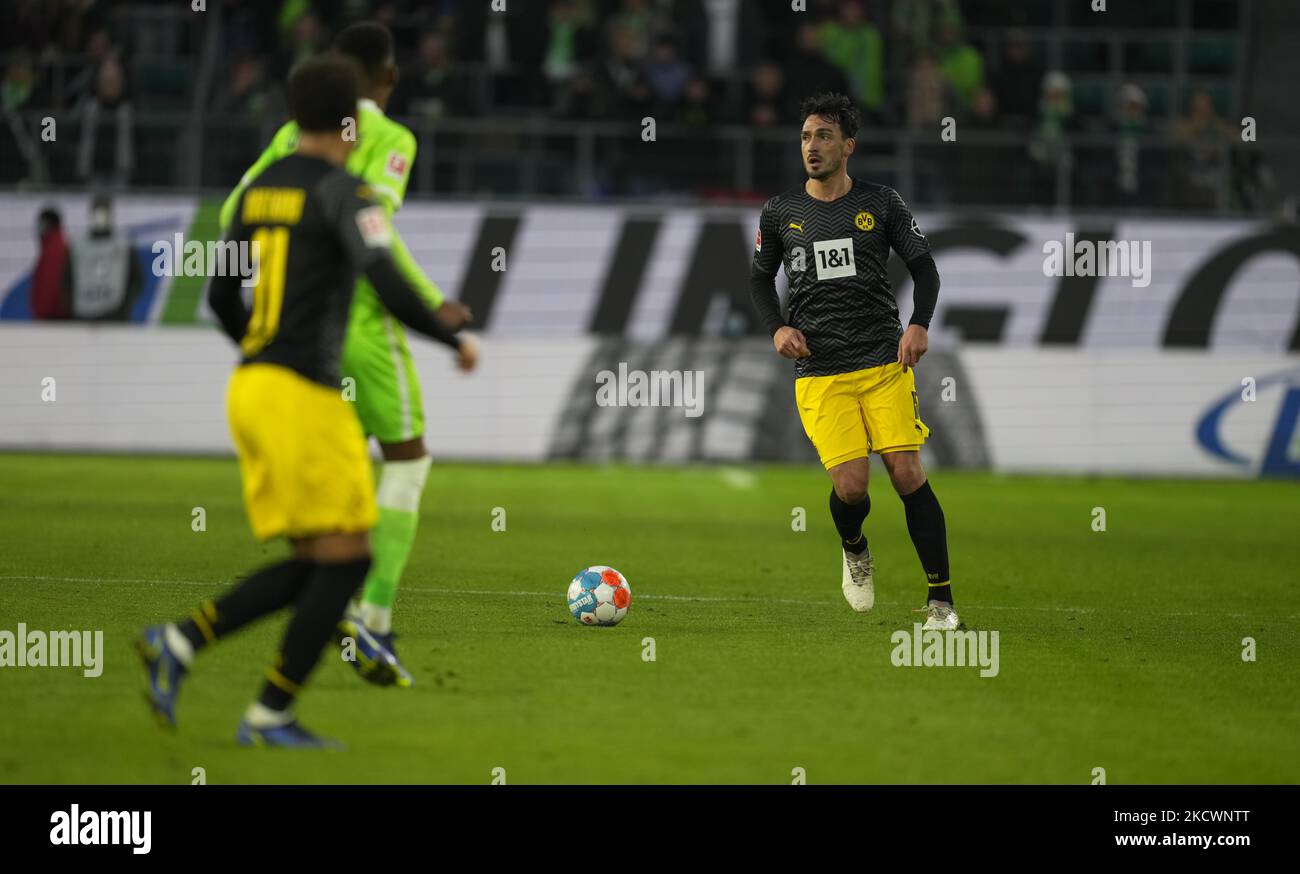 Mat Hummels di Borussia Dortmund durante Wolfsburg contro Borussia Doutmund, Bundesliga, allo stadio Volkswagen di Wolfsburg, Germania il 27 novembre 2021. (Foto di Ulrik Pedersen/NurPhoto) Foto Stock