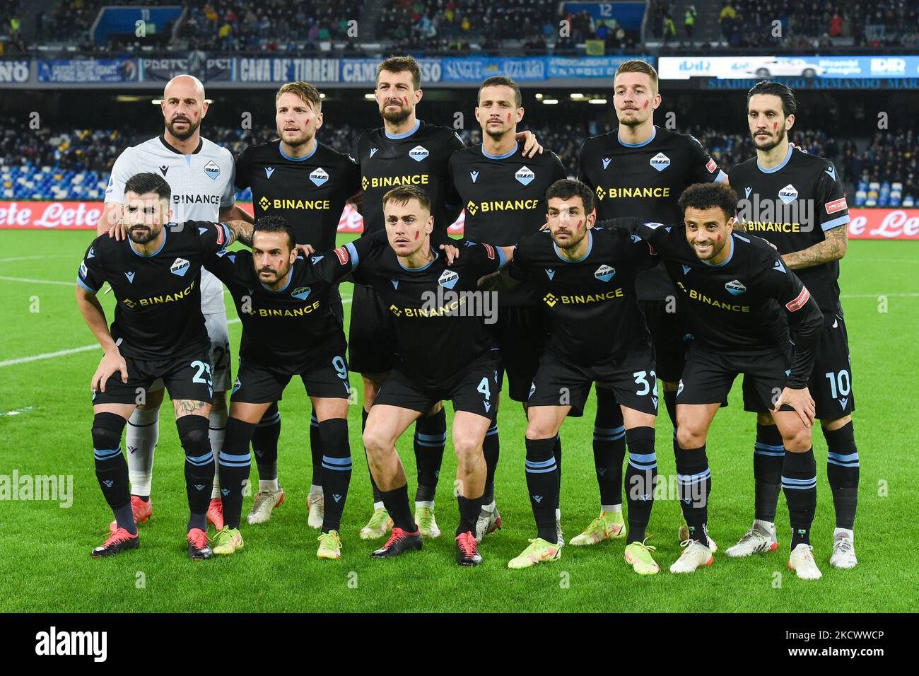 Il team SS Lazio pone davanti alla Serie Un match tra SSC Napoli e SS Lazio allo Stadio Diego Armando Maradona Napoli Italia il 28 novembre 2021. (Foto di Franco Romano/NurPhoto) Foto Stock