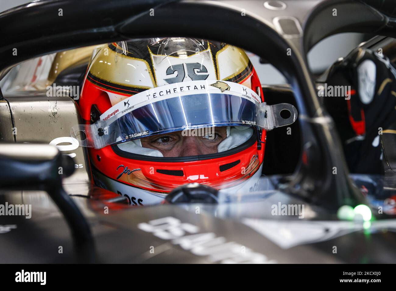 Jean-Eric Vergne (fra), DS Automobiles Formula e Team Techeetah, ritratto durante il test pre-stagionale ABB Formula e sul circuito Ricardo Tormo di Valencia il 30 novembre in Spagna. (Foto di Xavier Bonilla/NurPhoto) Foto Stock