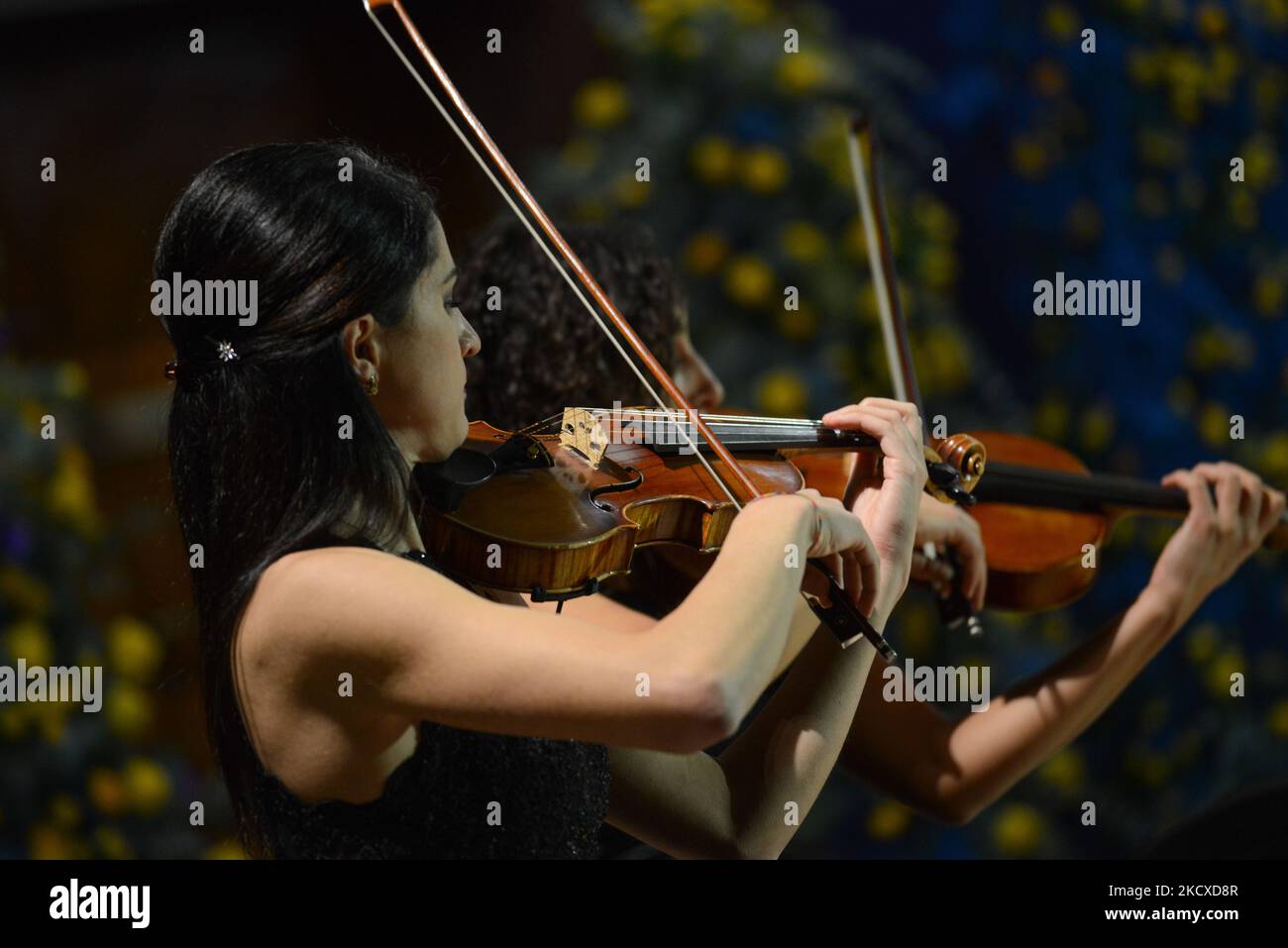 Quartetto Sincronie, Quartetto d'archi durante la cerimonia di premiazione della medaglia e del Premio Nobel 2021 al professor Giorgio Parisi il 06 dicembre 2021 presso l'Università Aula Magna la Sapienza di Roma (Foto di Gloria Imbroglio/LiveMedia/NurPhoto) Foto Stock