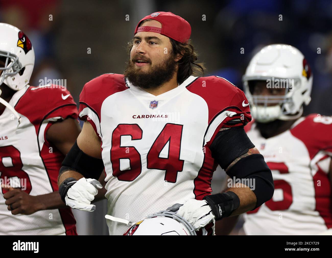 L'Arizona Cardinals Center Sean Harlow (64) si svolge sul campo all'inizio di una partita di football tra i Detroit Lions e gli Arizona Cardinals a Detroit, Michigan USA, domenica 19 dicembre 2021. (Foto di Amy Lemus/NurPhoto) Foto Stock