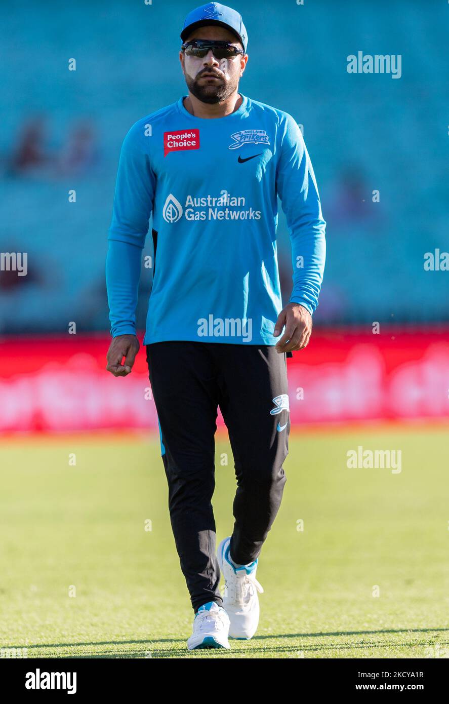Rashid Khan of Adelaide Strikers si scalda prima della partita tra Sydney Sixers e Adelaide Strikers al Sydney Cricket Ground, il 21 dicembre 2021, a Sydney, Australia. (Solo per uso editoriale) Foto Stock