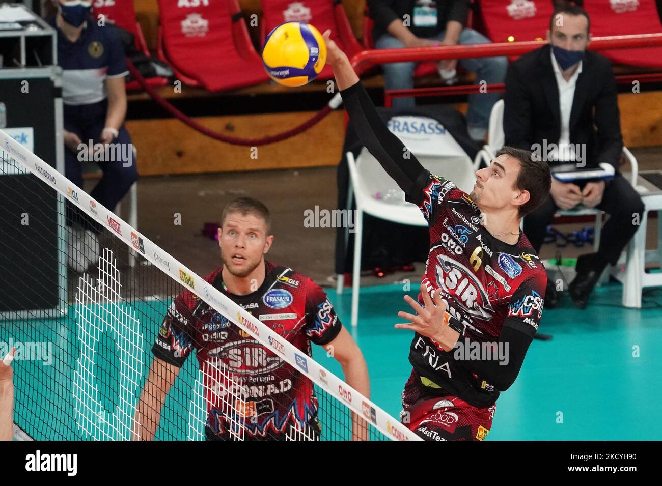 giannelli simone (n.6 Signore sicurezza conad perugia) durante il Volley Campionato Italiano Serie A Men Superleague Sir Safety Conad Perugia vs Volley Verona il 29 dicembre 2021 al PalaBarton di Perugia (Photo by Loris Cerquiglini/LiveMedia/NurPhoto) Foto Stock