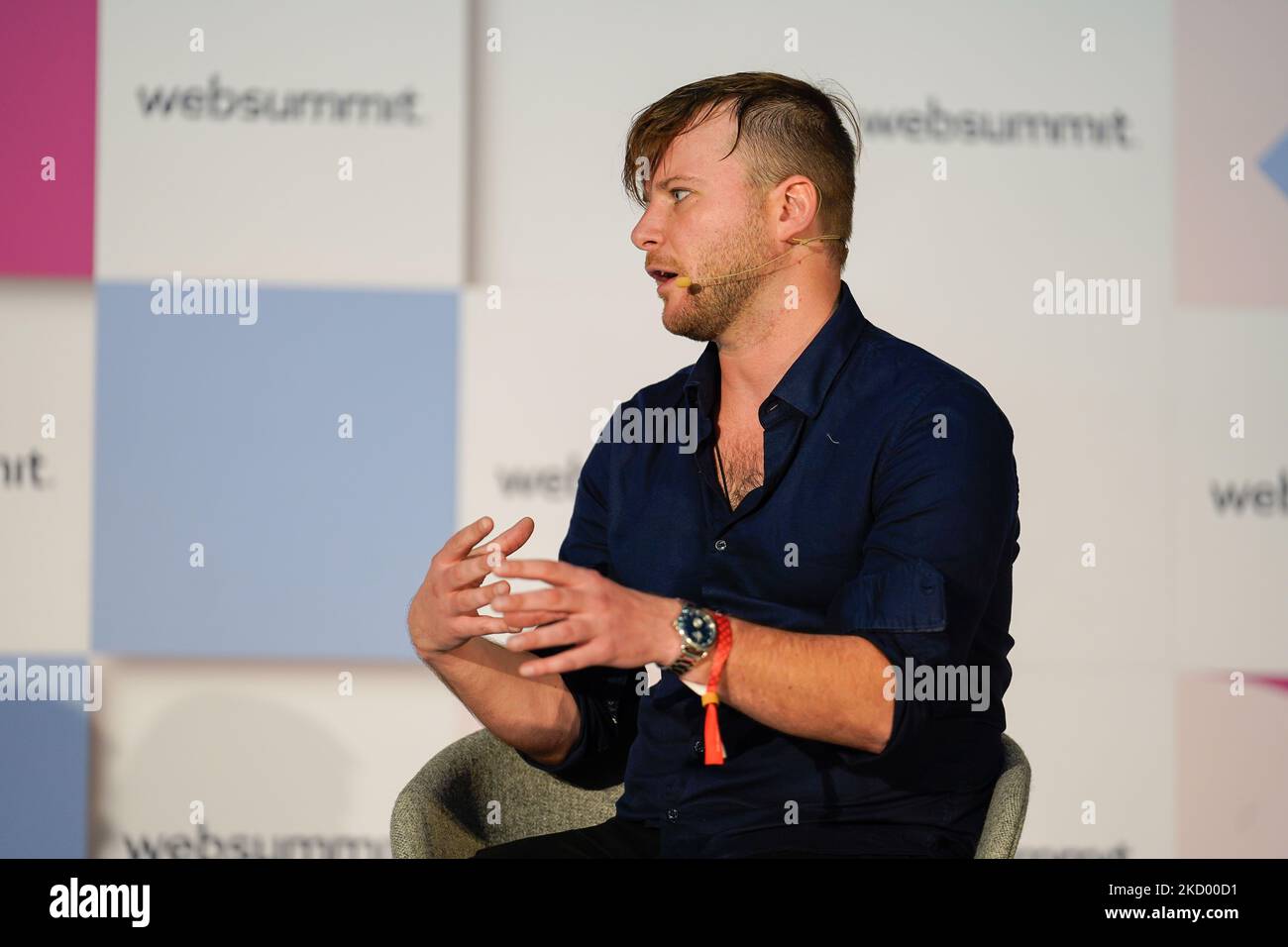 Lisbona, Portogallo. 04th Nov 2022. Tim Crino, Senior Editor di Inc. Magazine, si rivolge al pubblico durante l'ultimo giorno del Web Summit 2022 a Lisbona. (Foto di Bruno de Carvalho/SOPA Images/Sipa USA) Credit: Sipa USA/Alamy Live News Foto Stock