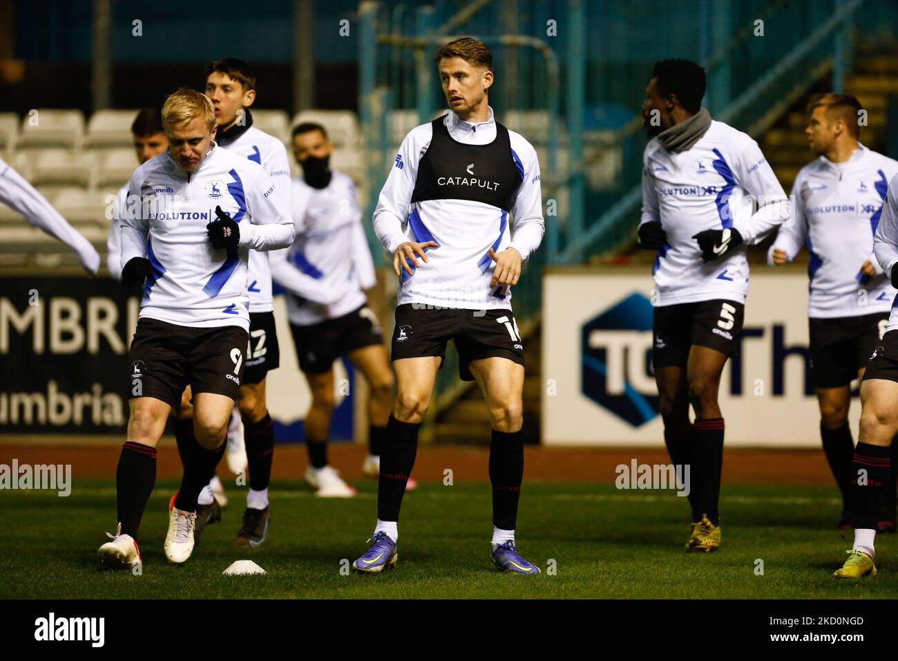 Neil Byrne di Hartlepool United e Hartlepool United si scalda durante la partita della Sky Bet League 2 tra Carlisle United e Hartlepool United a Brunton Park, Carlisle, martedì 18th gennaio 2022. (Foto di will Matthews/MI News/NurPhoto) Foto Stock