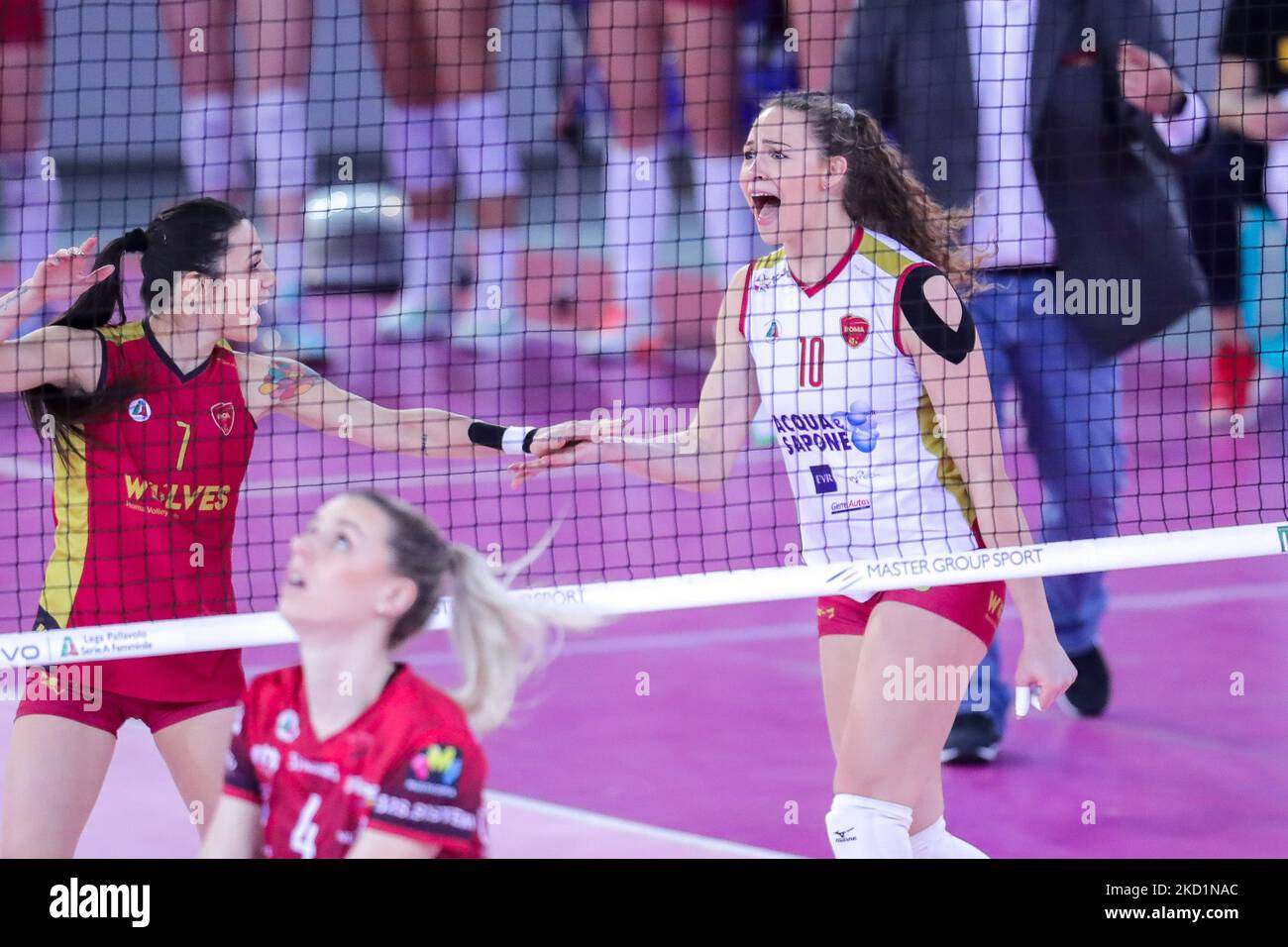 Alice Pamio (Roma Volley) esultazione durante il Volley Serie Italiana A1 Women Match acqua&Sapone Roma Volley Club vs Bartoccini Fortinfissi Perugia il 30 gennaio 2022 alla pala EUR di Roma (Foto di Luigi Mariani/LiveMedia/NurPhoto) Foto Stock