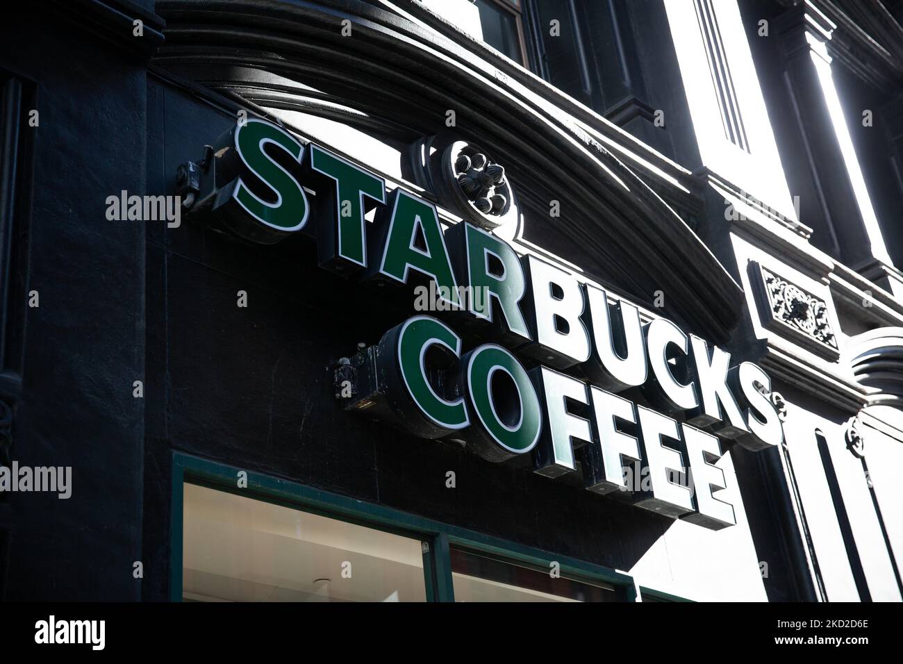 Starbucks al 38 di Park Row, New York, New York. (Foto di Karla Ann Cote/NurPhoto) Foto Stock