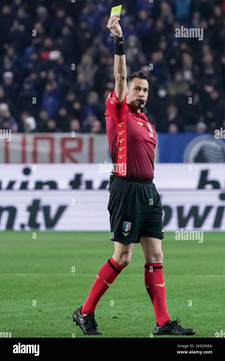 Maurizio Mariani, arbitro durante Atalanta BC contro il FC Juventus, serie A, allo stadio Gewiss il 13 febbraio 2022. (Foto di Alessio Morgese/NurPhoto) Foto Stock