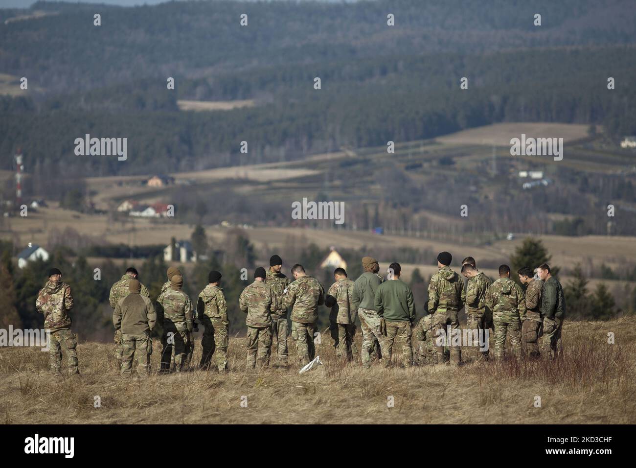 Soldati americani inviati al confine polacco-ucraino in relazione alla crisi in Ucraina visto vicino arlamow il 24 febbraio 2022. (Foto di Maciej Luczniewski/NurPhoto) Foto Stock