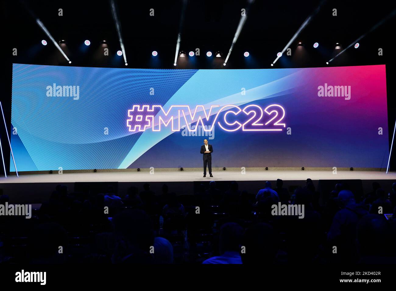 Bob Sternfels, Global Managing Partner di McKinsey & Company al Value Creation Keynote durante il giorno di apertura del Mobile World Congress (MWC) di Barcellona, il 28 febbraio 2022 a Barcellona, Spagna. (Foto di Joan Cros/NurPhoto) Foto Stock