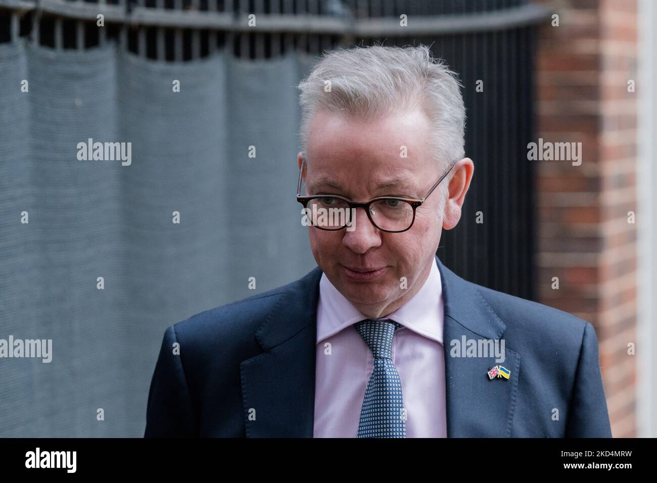LONDRA, REGNO UNITO - 09 MARZO 2022: Segretario di Stato per il livellamento, gli alloggi e le comunità, il Ministro per le relazioni intergovernative Michael Gove si trova a Downing Street, nel centro di Londra, il 09 marzo 2022 a Londra, Inghilterra. (Foto di Wiktor Szymanowicz/NurPhoto) Foto Stock