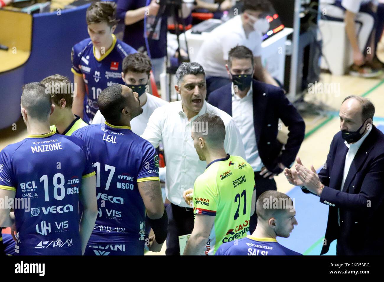 Time out Leo Shoes PerkinElmer Modena.&#XA; durante il Volley Campionato Italiano Serie A Men Superleague Prisma Taranto vs Leo Shoes Modena il 12 marzo 2022 al PalaMazzola di Taranto (Foto di Giuseppe leva/LiveMedia/NurPhoto) Foto Stock