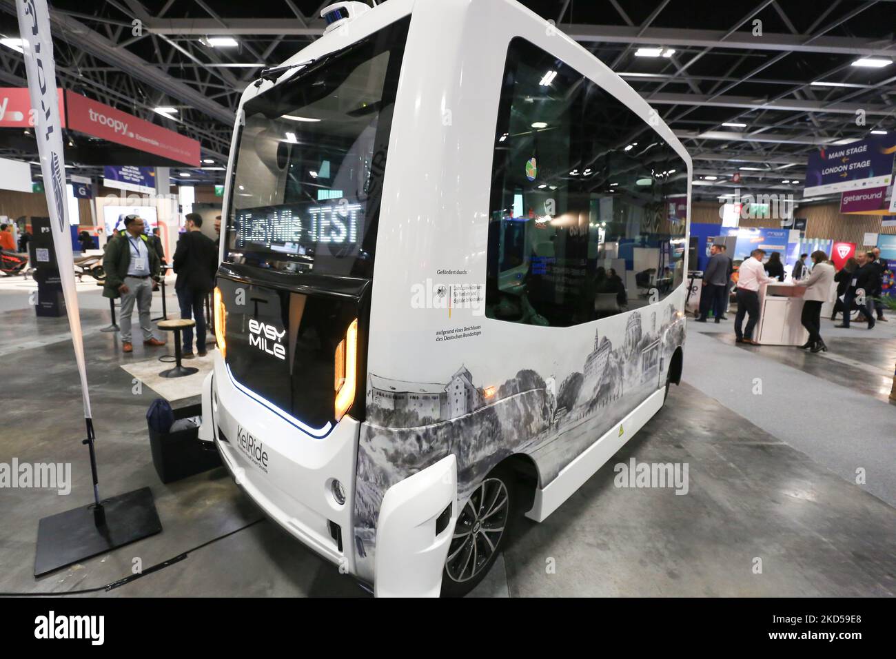 I nuovi veicoli elettrici per la mobilità urbana sono esposti il 16 marzo 2022 alla fiera Autonomy Paris 2002 di Parigi, il più grande raduno annuale del mondo dedicato alle nuove soluzioni di mobilità sostenibile. (Foto di Michel Stoupak/NurPhoto) Foto Stock