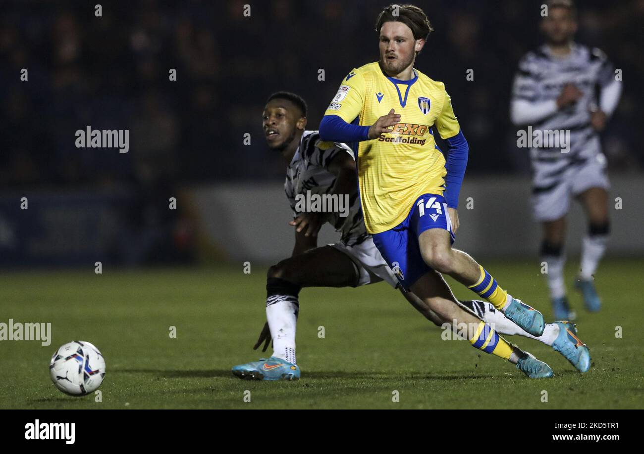 Noah Chilvers of Colchester si è Unito alla palla durante la partita della Sky Bet League 2 tra Colchester United e Forest Green Rovers al Weston Homes Community Stadium di Colchester lunedì 21st marzo 2022. (Foto di Tom West/MI News/NurPhoto) Foto Stock