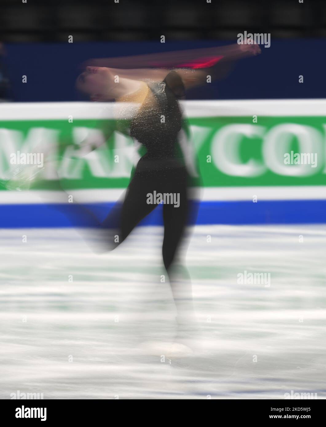 Lea Serna dalla Francia durante il programma breve delle Donne, al Sud de France Arena, Montpellier, Francia il 23 marzo 2022. (Foto di Ulrik Pedersen/NurPhoto) Foto Stock