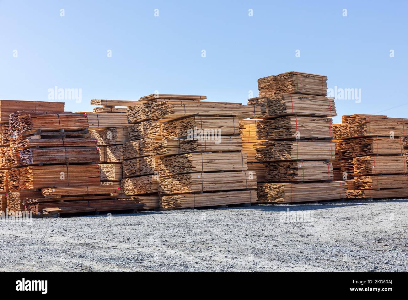 GALAX, VIRGINIA, USA-15 OTTOBRE 2022: Fabbrica di mobili lumberyard. Foto Stock