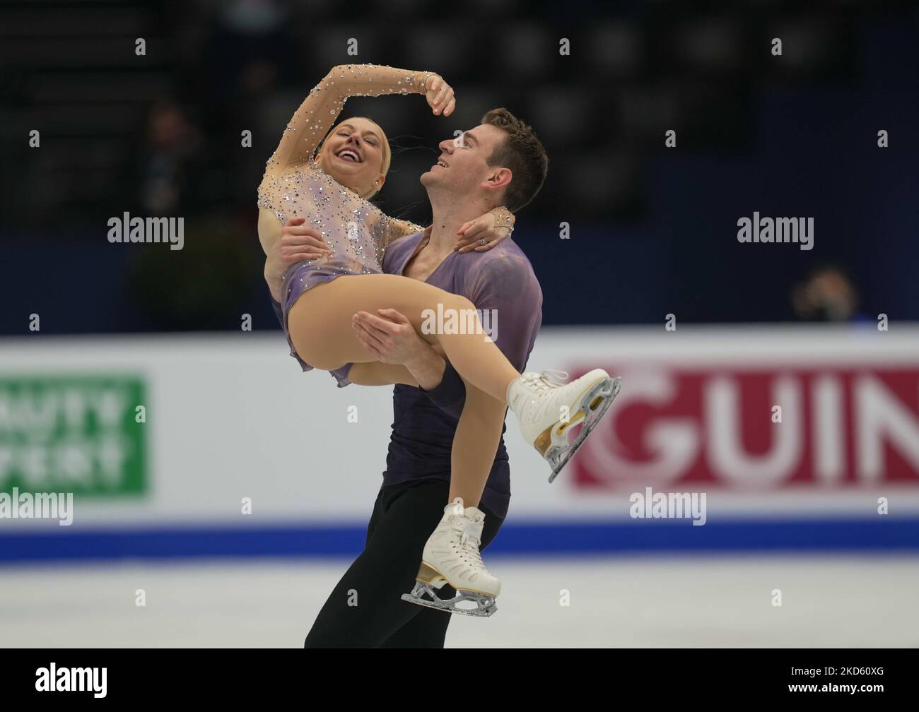 I campioni Wolrd Alexa Knierim e Brandon Frazier dagli Stati Uniti d'America durante Pairs Free Skating, al Sud de France Arena, Montpellier, Francia il 24 marzo 2022. (Foto di Ulrik Pedersen/NurPhoto) Foto Stock