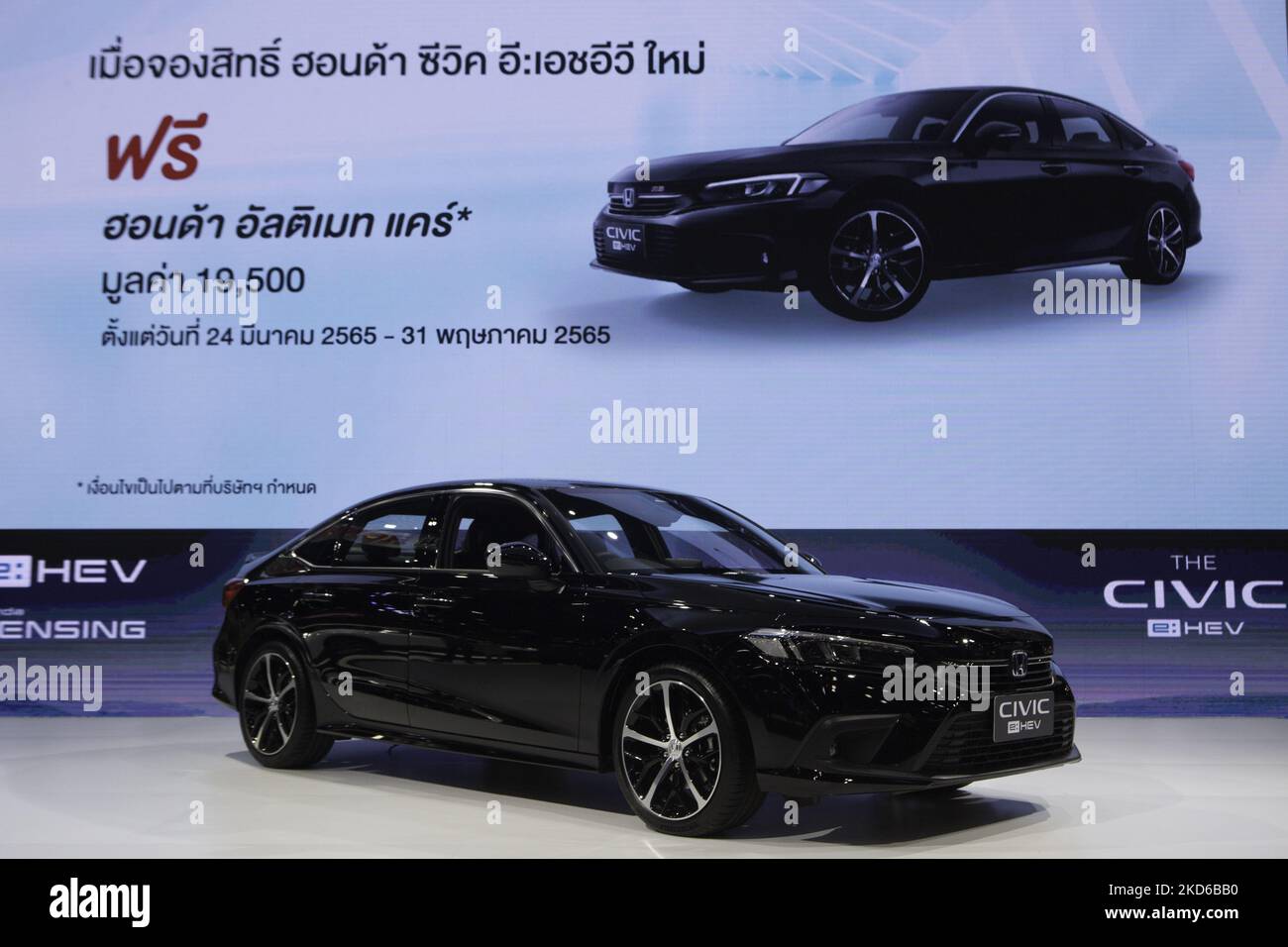 Honda ha presentato il veicolo elettrico ibrido Honda Civic e:HEV al Salone dell'automobile di Bangkok 2022. (Foto di Atiwat Siltamethanont/NurPhoto) Foto Stock