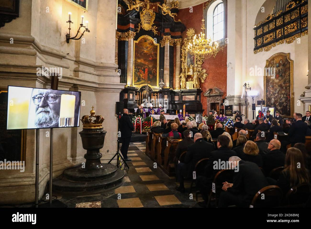 Servizio di sepoltura del compositore e direttore d'orchestra polacco Krzysztof Pendereckiat presso la chiesa di San Pietro e Paolo a Cracovia, Polonia, il 29 marzo 2022. Krzysztof Penderecki morì nel marzo 2020, alle 86, ma il suo funerale di stato fu ritardato a causa della pandemia di coronavirus. (Foto di Beata Zawrzel/NurPhoto) Foto Stock