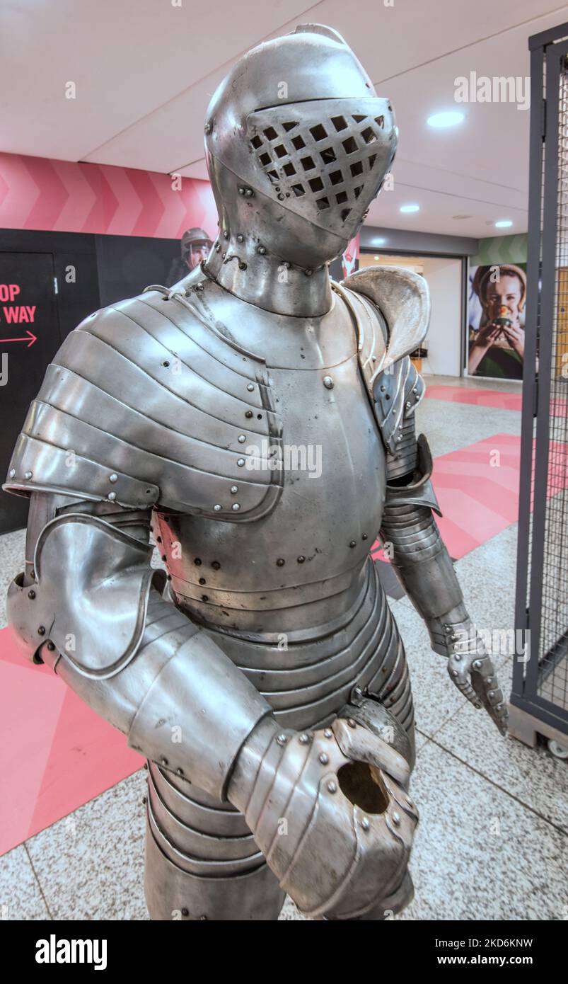 L’armatura da combattimento a pedale di Enrico VIII, ha realizzato 1520,@ il Royal Armouries Museum di Leeds, nel West Yorkshire England, sede della collezione nazionale di armi del Regno Unito Foto Stock