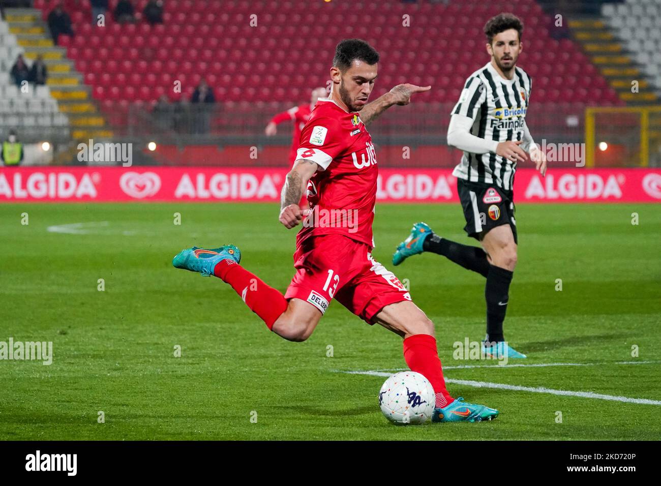 Pedro Pereira (#13 Monza) durante l'AC Monza contro Ascoli Calcio 1898 FC, Serie B, allo stadio U-Power il 06 aprile 2022. (Foto di Alessio Morgese/NurPhoto) Foto Stock