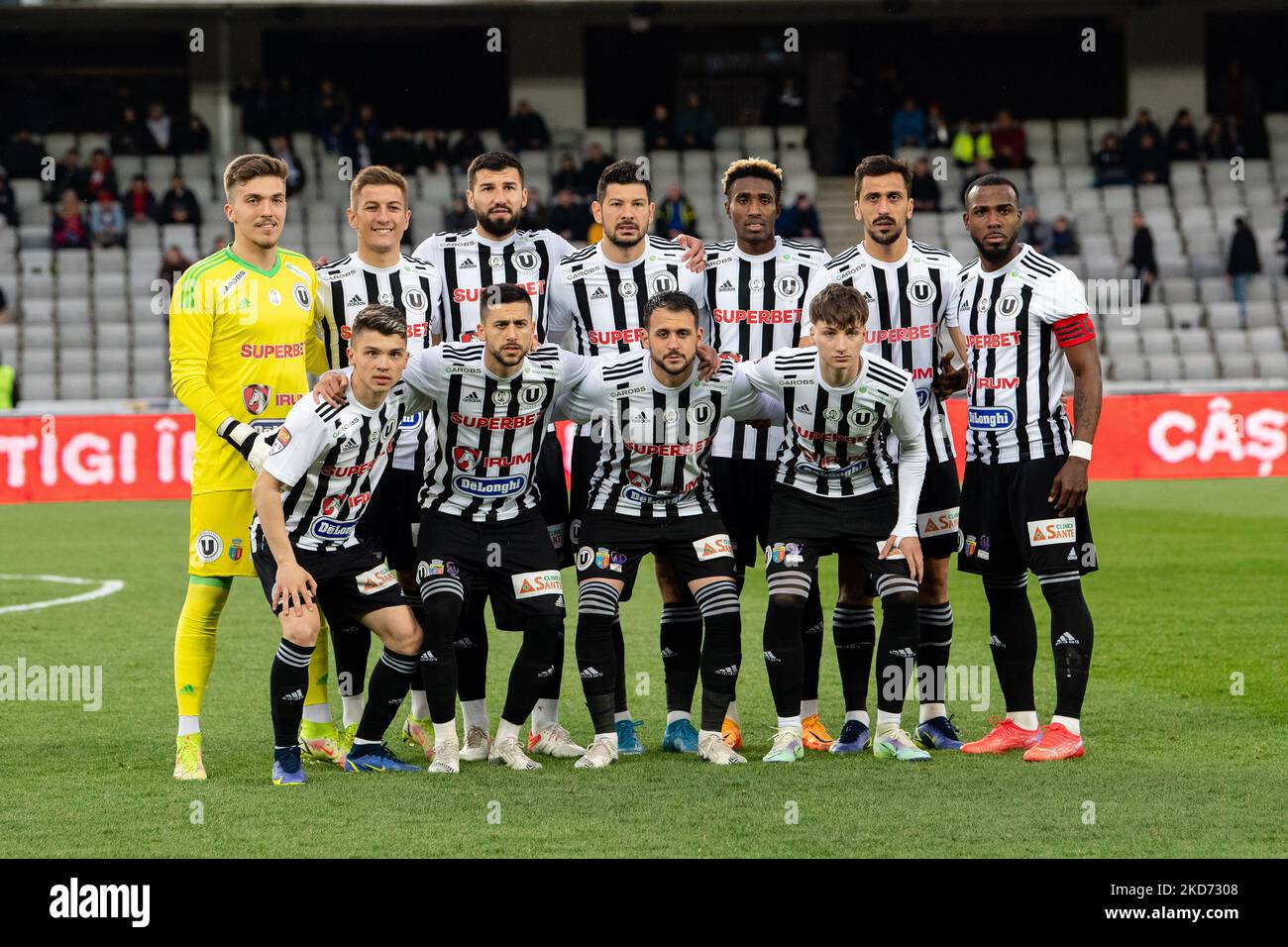 Foto di squadra di Universitatea Cluj team all'inizio del FC Universitatea Cluj v. Steaua Bucuresti gioco, Cluj Arena, Cluj Napoca, 07 aprile 2022 (Foto di Flaviu Buboi/NurPhoto) Foto Stock