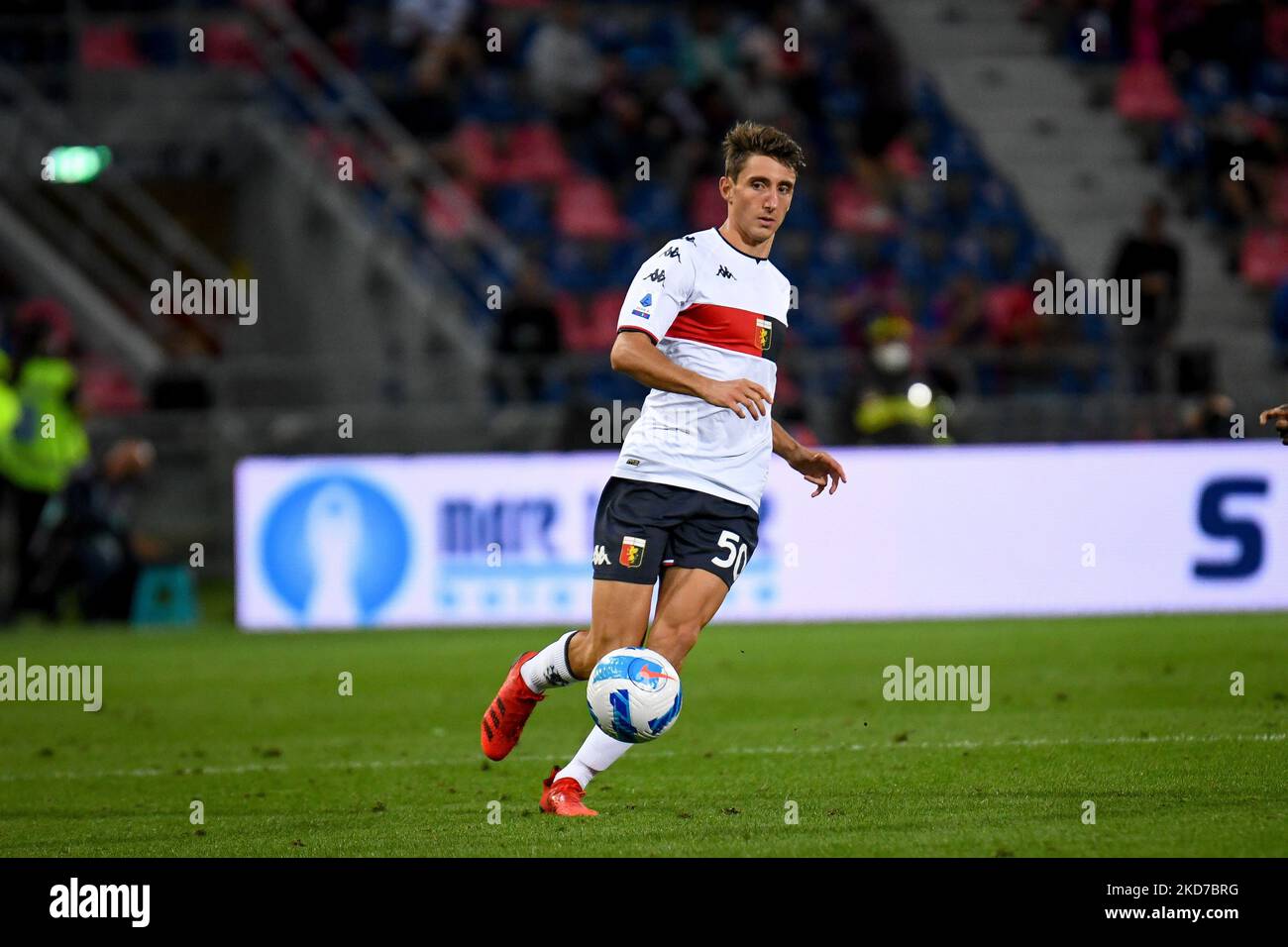 Andrea Cambiaso (Genova) ritratto in azione durante il calcio italiano Serie A match Bologna FC vs Genova CFC (Archivio ritratti) il 21 settembre 2021 allo stadio Renato Dall'Ara di Bologna (Photo by Ettore Griffoni/LiveMedia/NurPhoto) Foto Stock