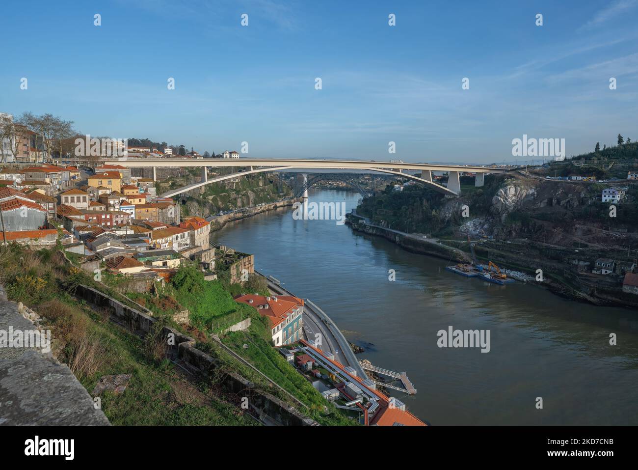 Ponte Infante (o Ponte Infante Dom Henrique) e fiume Douro - Porto, Portogallo Foto Stock