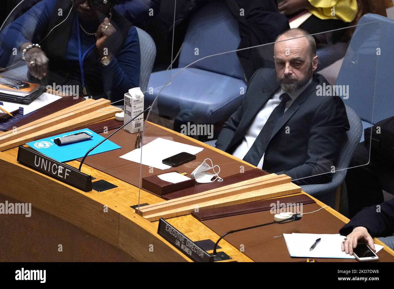 Manuel Fontaine, direttore dei programmi di emergenza presso l'UNICEF ascolta i membri del Consiglio di sicurezza delle Nazioni Unite discutere le misure per mantenere la sicurezza e la pace in Ucraina presso la sede delle Nazioni Unite, il 11 aprile 2022 a New York City USA. Mentre le prove delle atrocità umane continuano a affiorare nella guerra Ucraina, l’Assemblea Generale delle Nazioni Unite ha votato recentemente per “sospendere l’adesione della Federazione russa al Consiglio per i diritti umani”. (Foto di John Lamparski/NurPhoto) Foto Stock