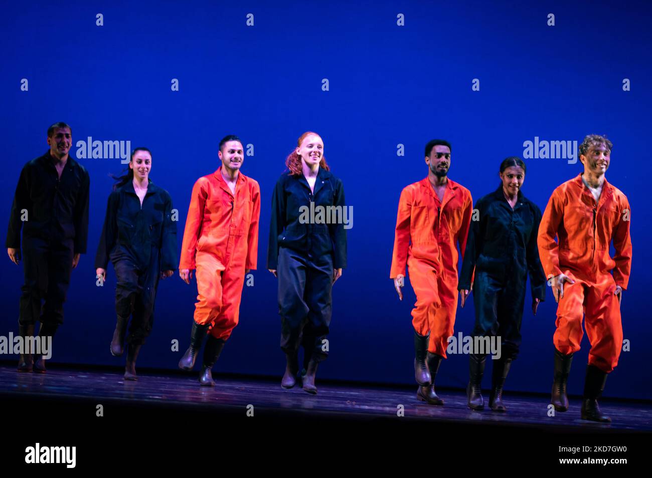 La troupe di danza Open di Daniel Ezralow durante il Theater Open - Daniel Ezralow il 12 aprile 2022 al Gran Teatro Geox di Padova (Photo by Alessio Marini/LiveMedia/NurPhoto) Foto Stock