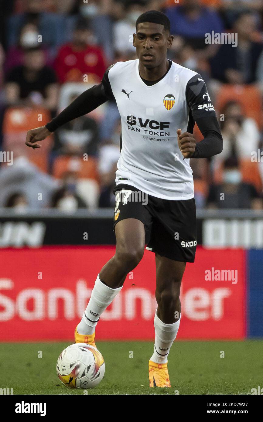 Mosquera Cristese di Valencia CF durante la partita della Liga tra Valencia CF e CA Osasuna allo stadio Mestalla il 16 aprile 2022. (Foto di Jose Miguel Fernandez/NurPhoto) Foto Stock