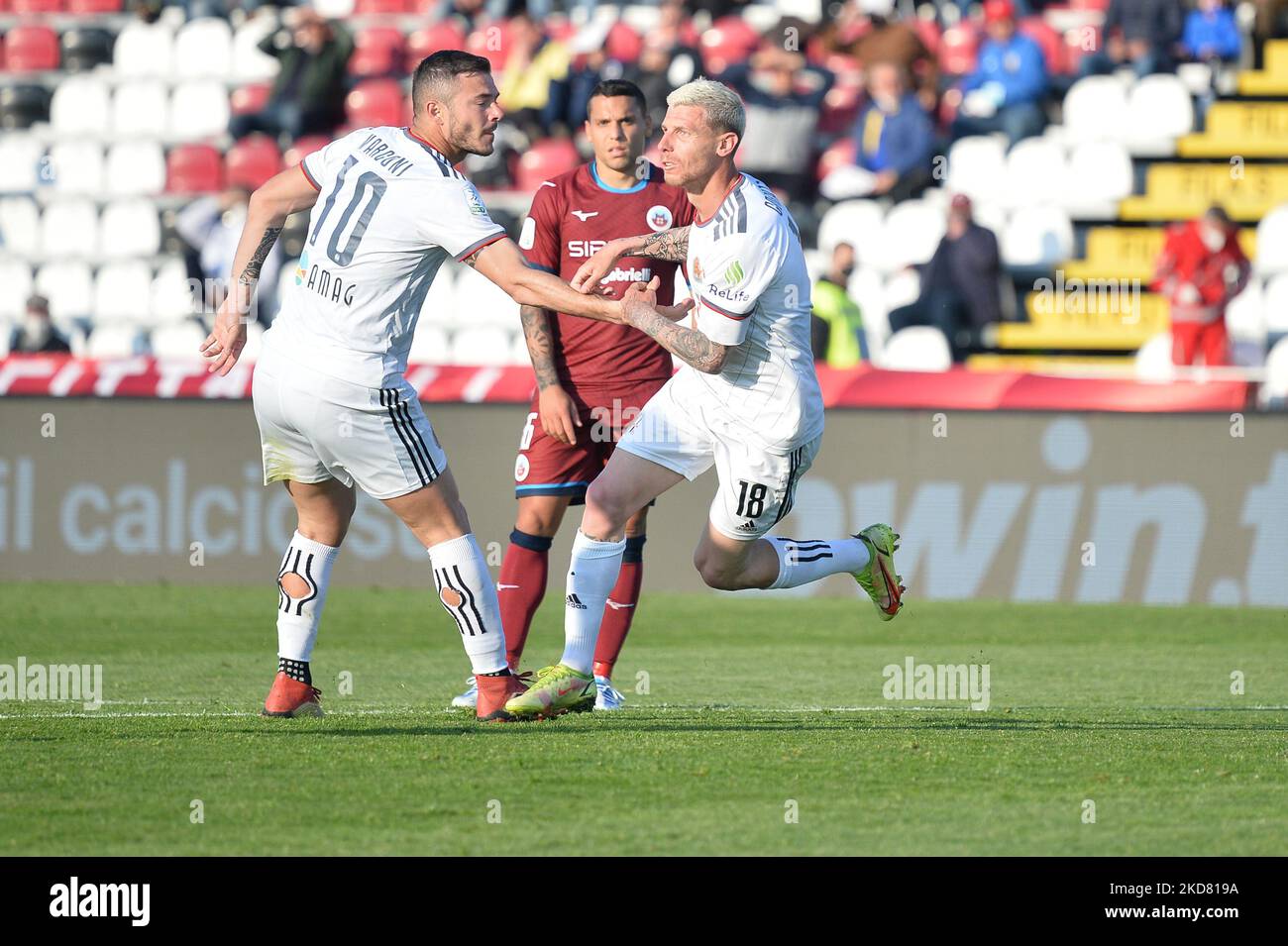 Simone Corazza di US Alessandria Calcio celebra il traguardo del 0-2 durante la Serie B Football Match tra COME Cittadella e US Alessandria, allo Stadio Piercesare Tombolato, il 18 aprile 2022, a Cittadella (Foto di Alberto Gandolfo/NurPhoto) Foto Stock