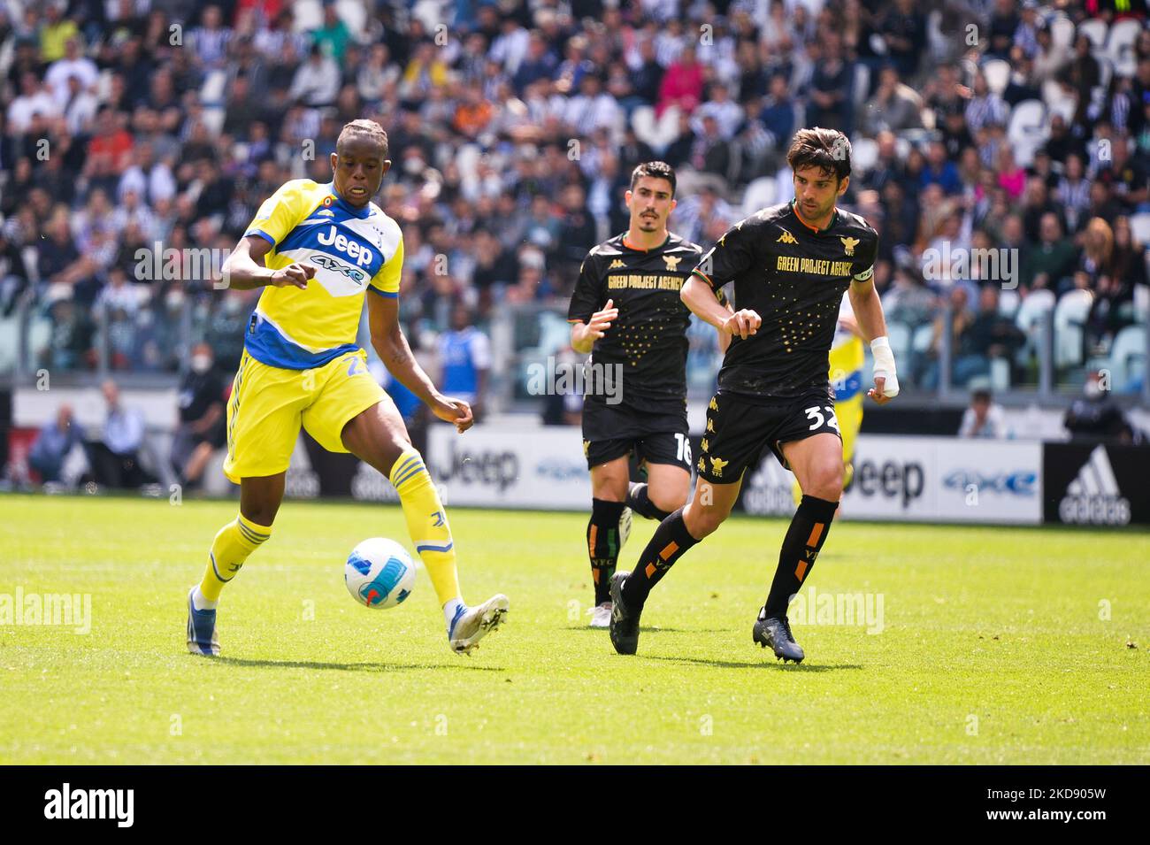 Denis Zakaria della Juventus FC durante la Serie A Football match tra Juventus FC e Venezia allo Stadio Allianz, il 1 2022 maggio a Torino (Foto di Alberto Gandolfo/NurPhoto) Foto Stock