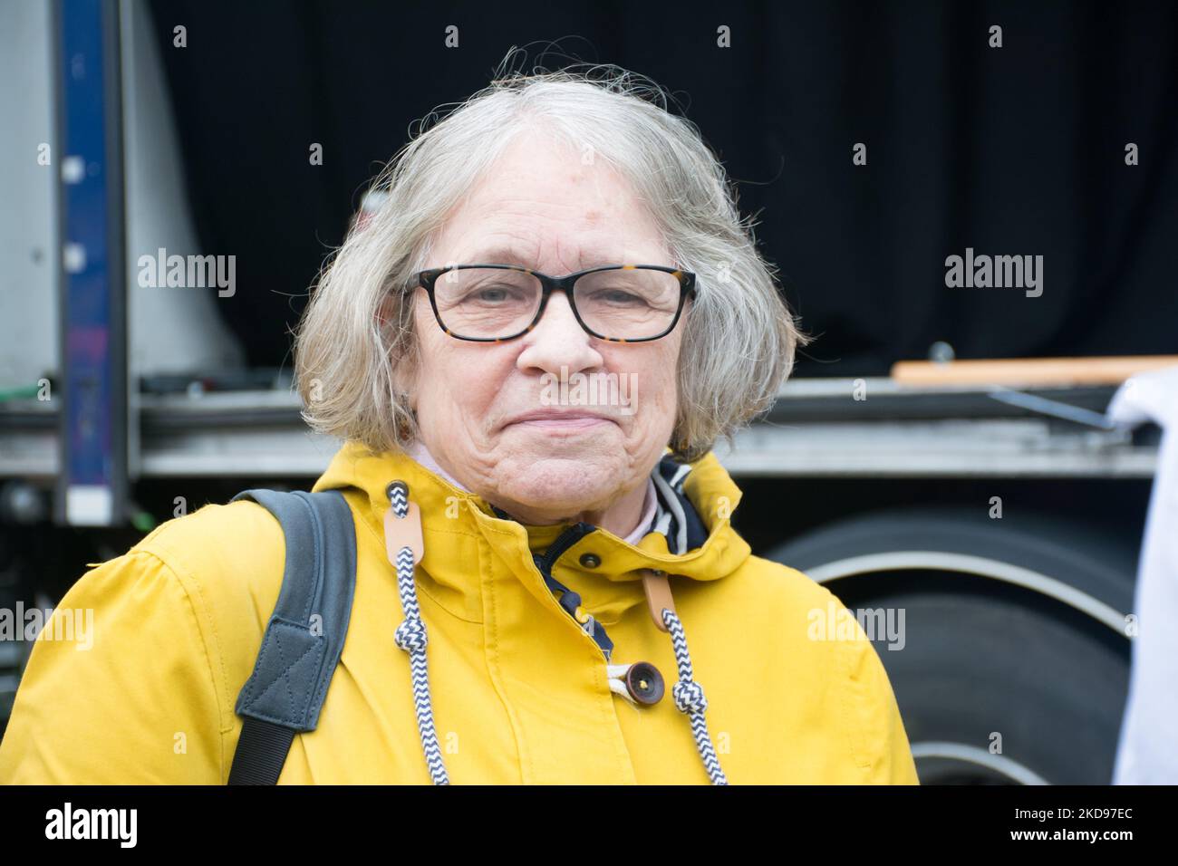 Trafalgar Square, Londra, Regno Unito. 5th novembre 2022. L'oratore Lindsey Ann German è un attivista politico britannico di sinistra del raduno di alleazioni di Stop the War a Trafalgar Square da tutte le parti della vita, l'Unione e la classe operaia persone e sostenitori si uniscono alla dimostrazione nazionale chiedono un'elezione generale ora a Londra, Regno Unito. Foto Stock