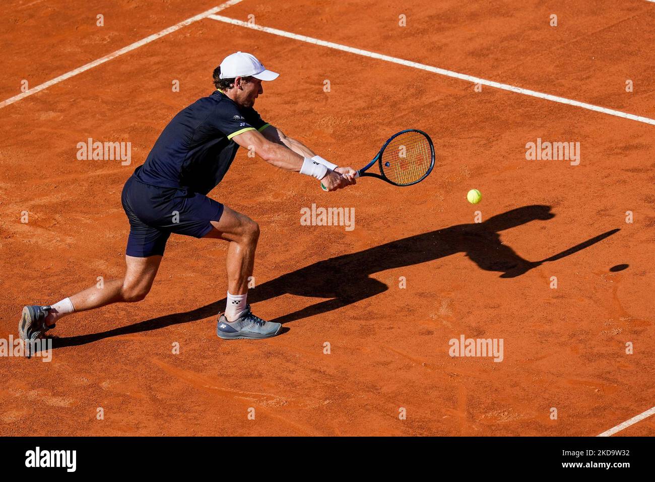 Casper Ruud in azione durante la partita internazionale BNL D'Italia 2022 tra Denis Shapalov e Casper Ruud - Day Six il 13 maggio 2022 al Foro Italico di Roma. (Foto di Giuseppe Maffia/NurPhoto) Foto Stock