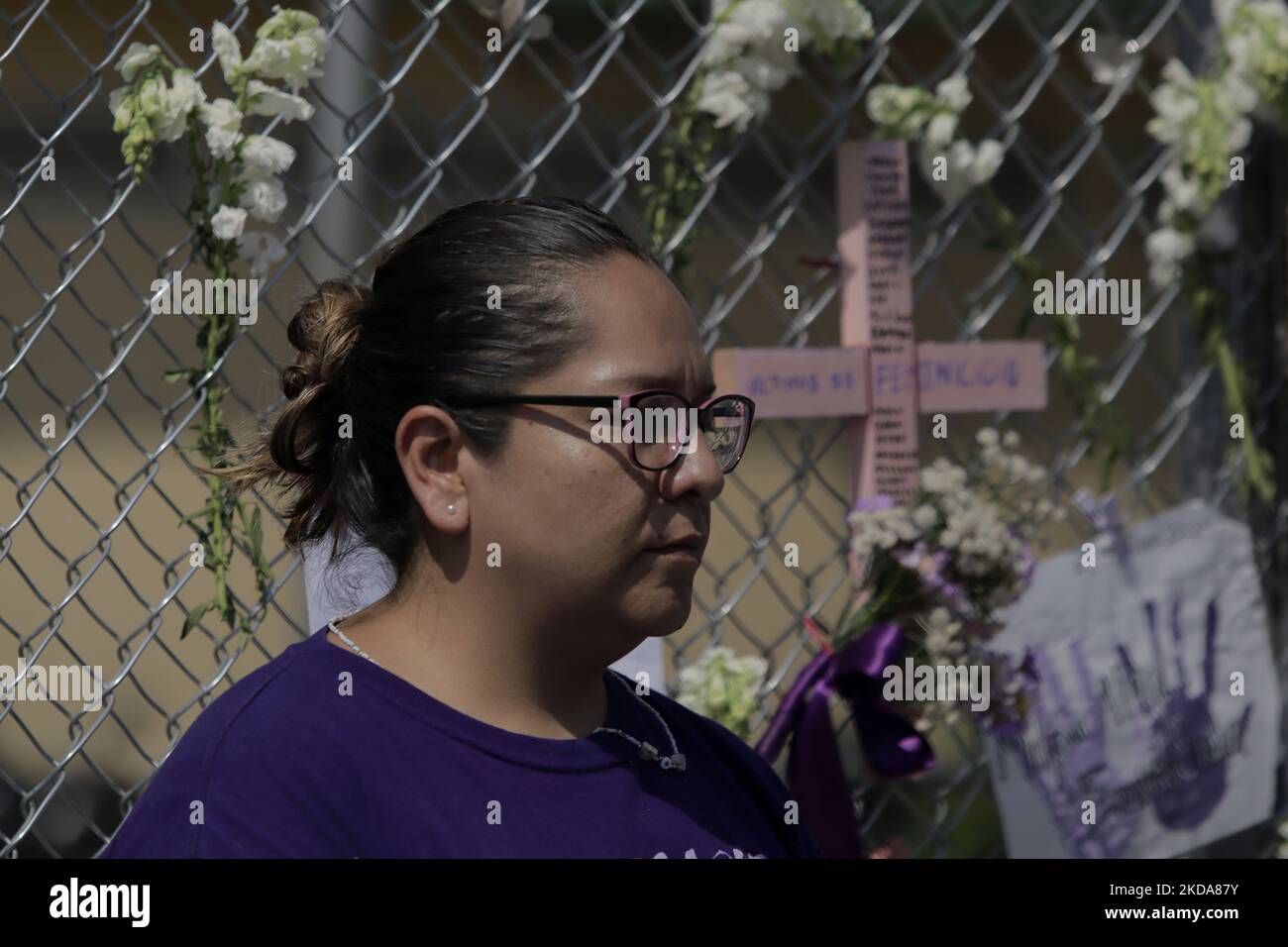 Un gruppo di manifestanti al di fuori del Reclusorio Oriente a Iztapalapa, Città del Messico, chiede giustizia per il femminicidio di Jacqueline Pérez Herrera, evento avvenuto il 19 luglio 2021 a San Antonio Tecomitl, ufficio del sindaco di Milpa alta. (Foto di Gerardo Vieyra/NurPhoto) Foto Stock