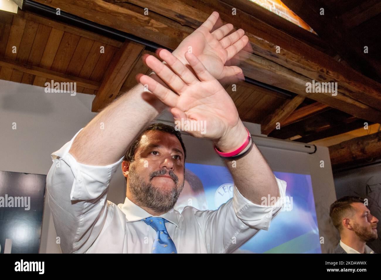 Il leader della Lega Nord Matteo Salvini a Rieti sosterrà il referendum sulla giustizia del 12 giugno e il candidato di Centro destra Daniele Sinibaldi, candidato alle elezioni comunali del 2022. A Rieti, 24 maggio 2022 (Foto di Riccardo Fabi/NurPhoto) Foto Stock