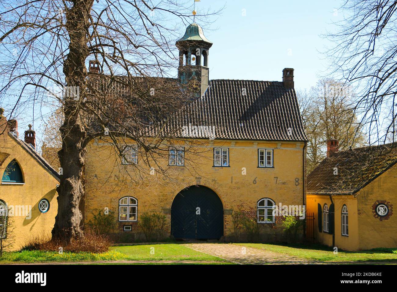 Il Gatehouse di Jersbek Manor dal 1678 a Jersbek Schleswig-Holstein Foto Stock