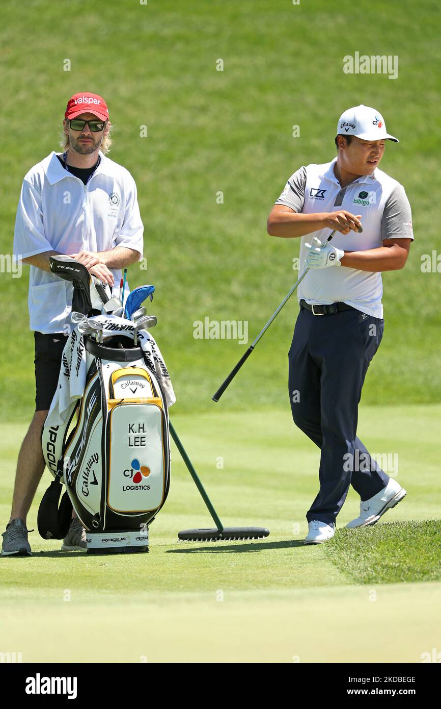 K. H. Lee della Corea del Sud attende il green 10th durante il secondo round del Torneo commemorativo presentato da Workday al Muirfield Village Golf Club di Dublino, Ohio, USA venerdì 3 giugno 2022. (Foto di Jorge Lemus/NurPhoto) Foto Stock