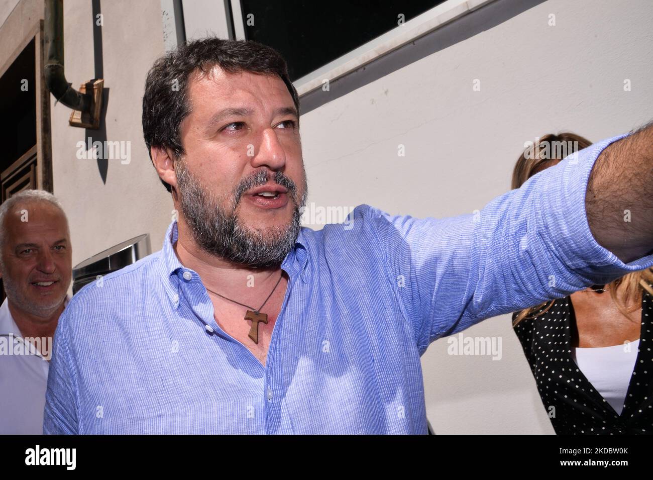 Matteo Salvini leader della Lega Nord arriva a Palazzo Provincia di Cuneo il 10 giugno 2022 per la fine della campagna elettorale amministrativa prima del referendum che l'Italia dovrà votare il 12th giugno (Foto di Alberto Gandolfo/NurPhoto) Foto Stock