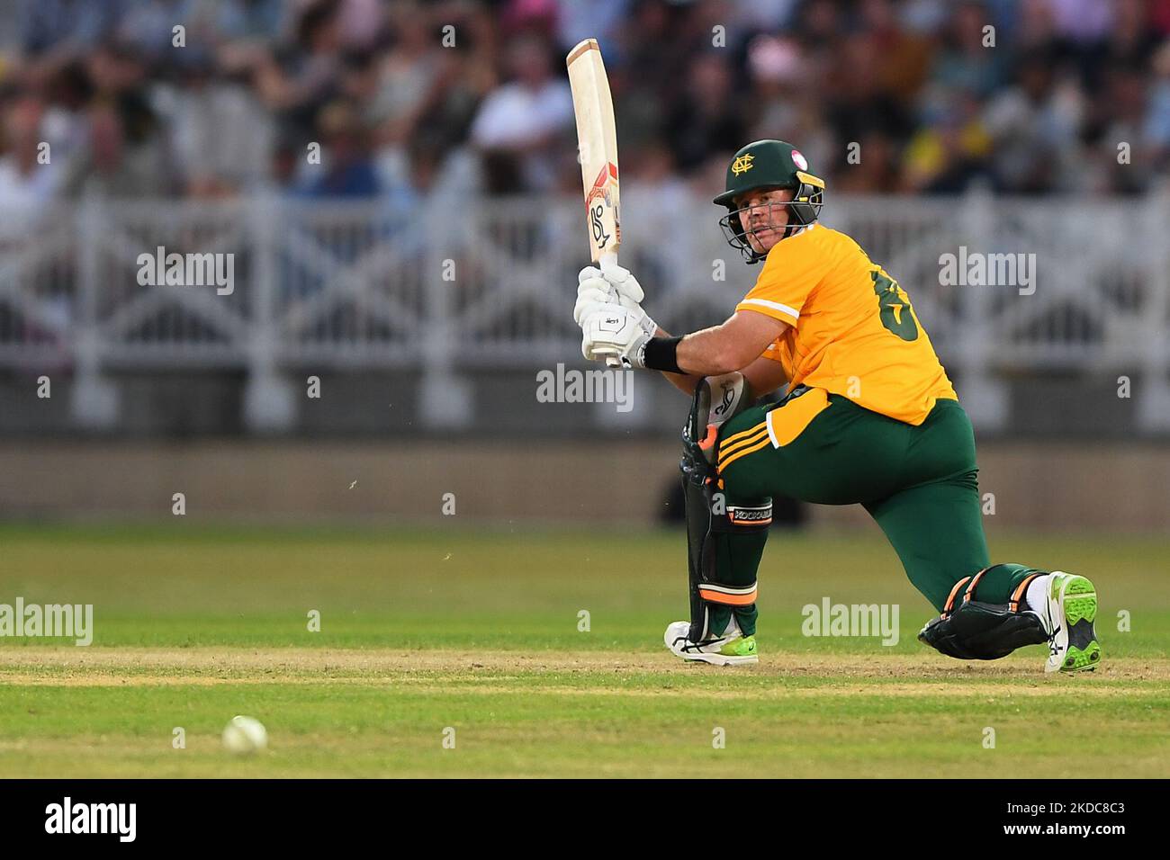 DaN Christian of Nottinghamshire Outlaws ottiene quattro risultati durante la partita Blast Vitality T20 tra Nottinghamshire e Birmingham Bears a Trent Bridge, Nottingham, venerdì 17th giugno 2022. (Foto di Jon Hobley/MI News/NurPhoto) Foto Stock