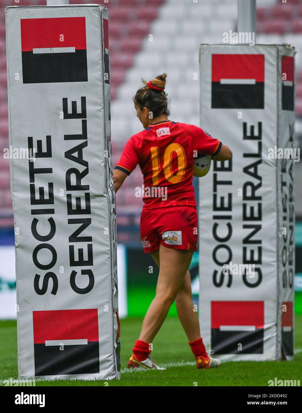 EVA AGUIRRE di Spagna sulla sua strada per segnare una prova durante Spagna Donna 7s vs Galles Donna 7s, una partita di valutazione Pool B della seconda tappa del Rugby Europa Sevens Championship Series 2022 a Cracovia. Sabato 02 luglio 2022, allo stadio municipale di Henryk Reyman, Cracovia, Malopolskie Voivodato, Polonia. (Foto di Artur Widak/NurPhoto) Foto Stock